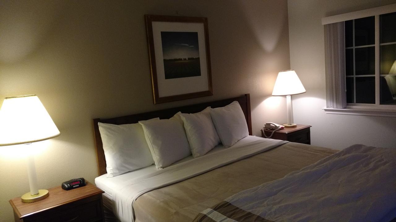Affordable Suites Джексонвилл Экстерьер фото